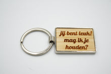 Metalen sleutelhanger met houten inleg - Jij bent leuk!